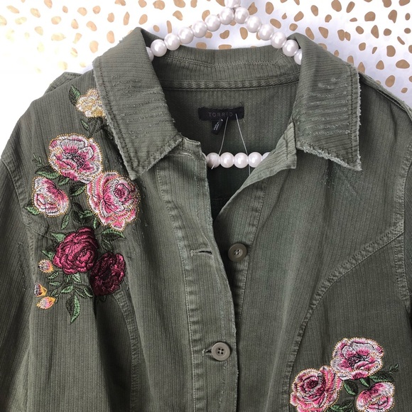 NWOT Torrid Floral Embroidered Utility Jacket - Picture 4 of 5